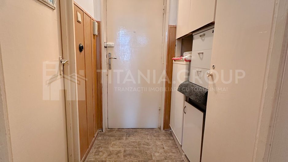 Garsonieră de vânzare în Bd. Victoriei cu vedere spre Tampa - Poză 5