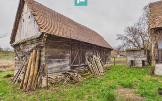 Casă la roșu în localitatea Almaș, Arad. - Poză 7