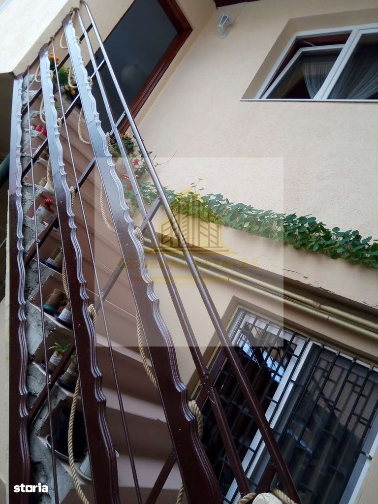 Apartament spatios cu 3 camere - Poză 2