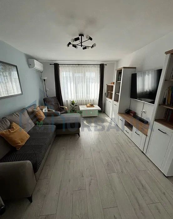 Apartament 2 camere decomandat, 59 mp, renovat 2021, mobilat, parcare și spațiu de depozitare, Dancu - Poză 1