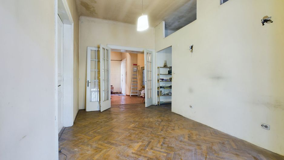 Apartament generos în zonă centrală cu clădiri istorice! - Poză 5