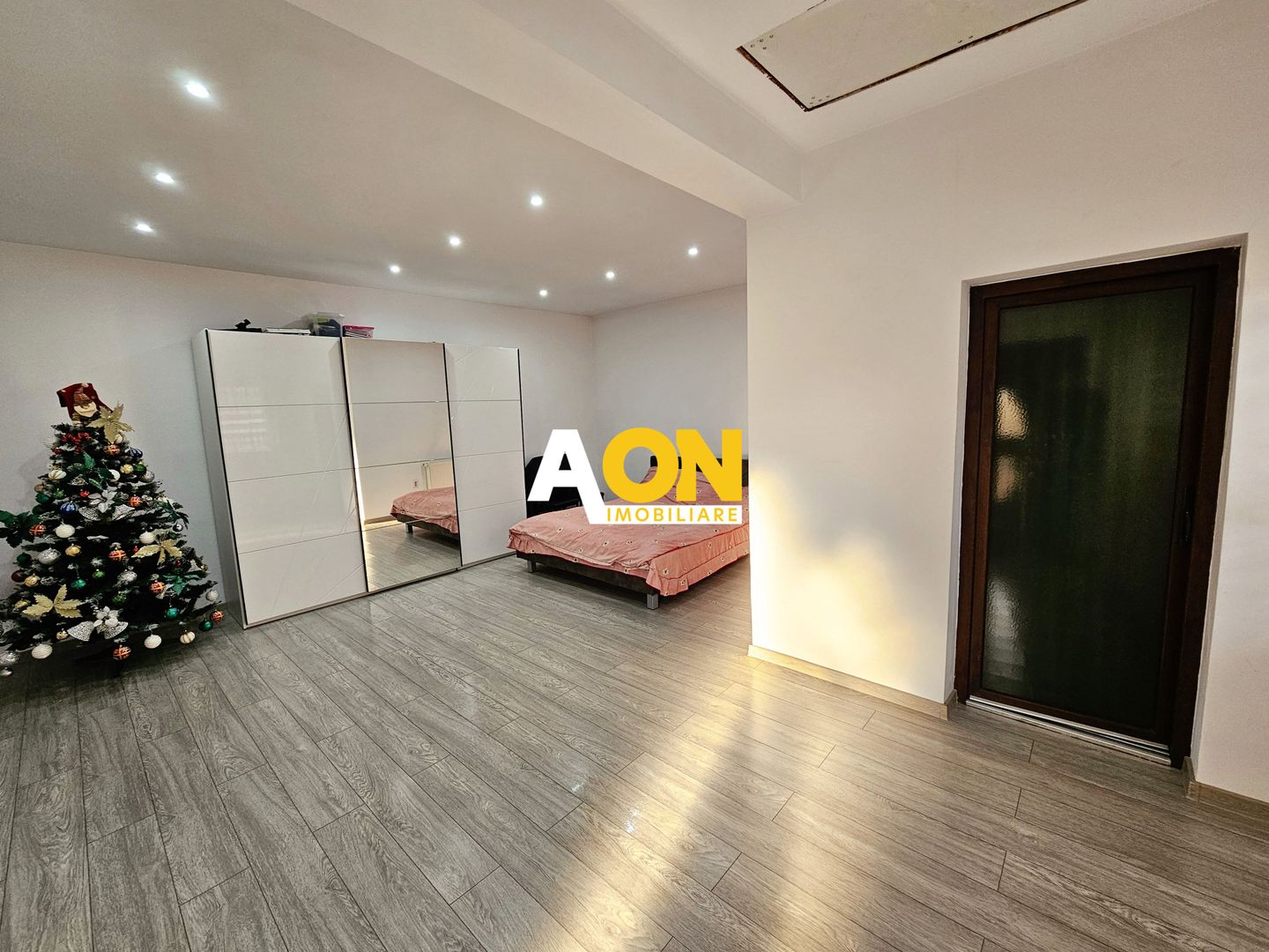 Casă 4 camere, renovată, mobilată, utilată, 410 mp teren, zona Centru - Poză 5