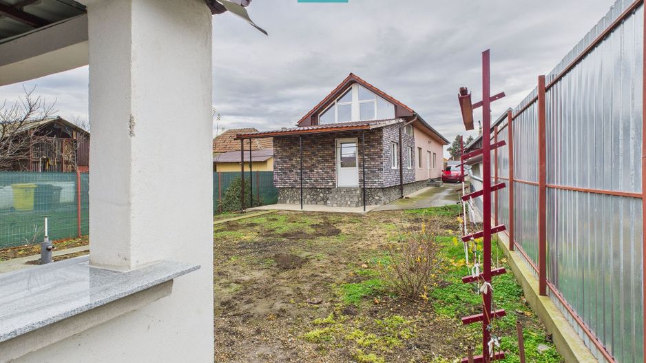 Casă cu 4 camere în Curtici pentru investiții - Poză 16