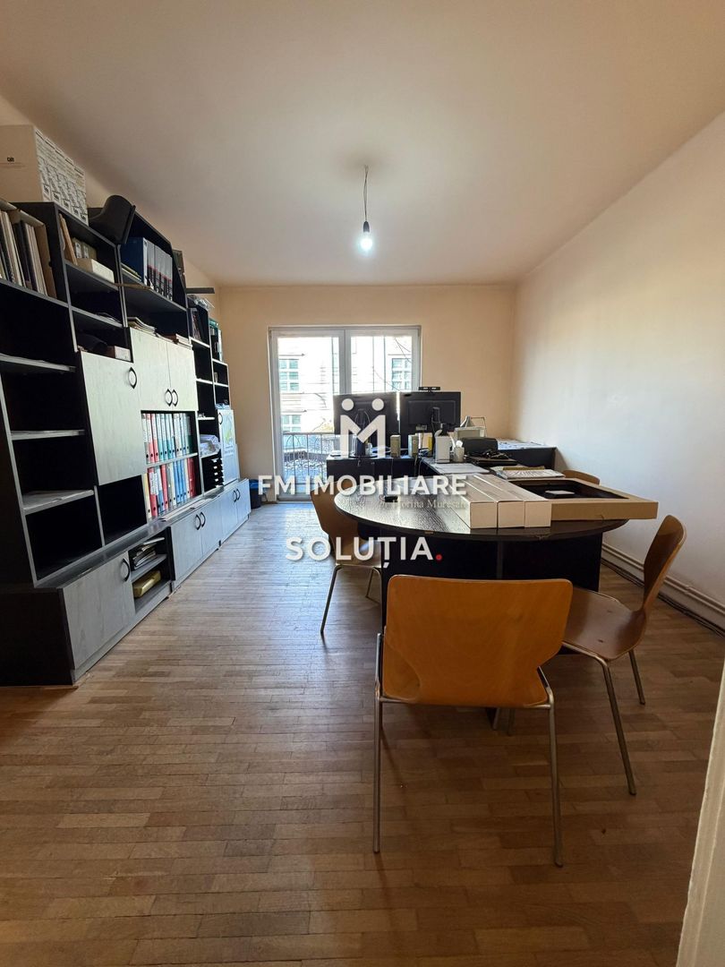 Apartament 2 camere Piata Revolutiei -decomandat, etajul 1 - Poză 2
