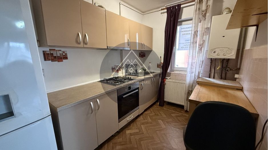 Apartament 2 camere, semi-central Medias - Poză 2