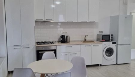 Apartament cu 2 camere de vânzare în Mamaia Nord