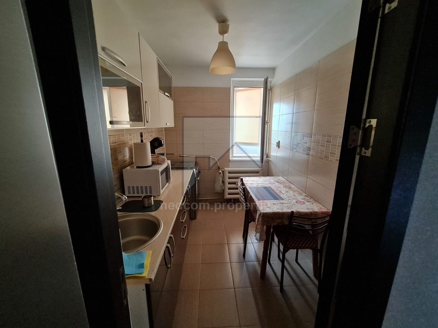 Inchiriere apartament 2 camere - Metrou 1 Mai - Poză 1