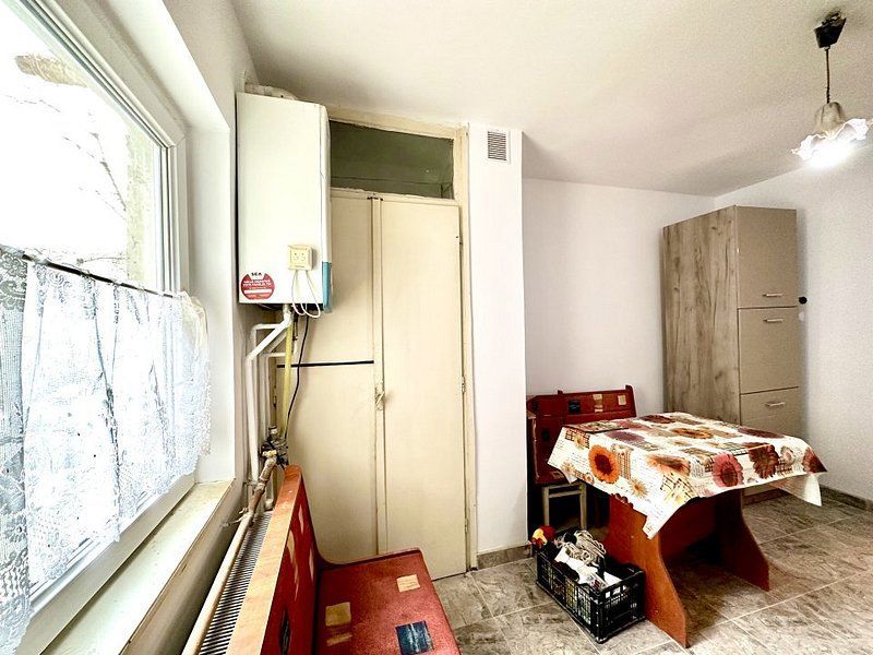 Apartament cu 4 camere zona Aradului - Poză 5