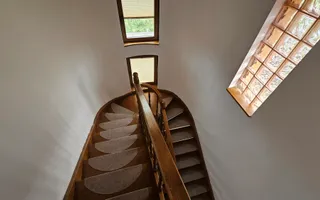 Casă deosebită, cu 5 camere, cu teren de 1132 mp – Cisnădioara - Poză 23