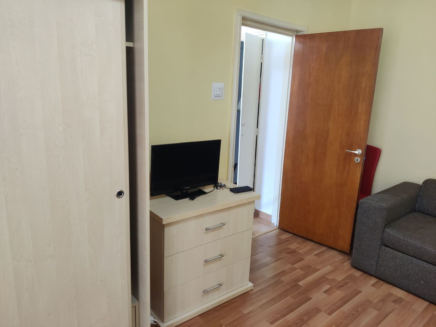 Închiriere Garsonieră 34 mp, decomandată, Titan – bloc reabilitat, etaj 8/9 - Poză 7