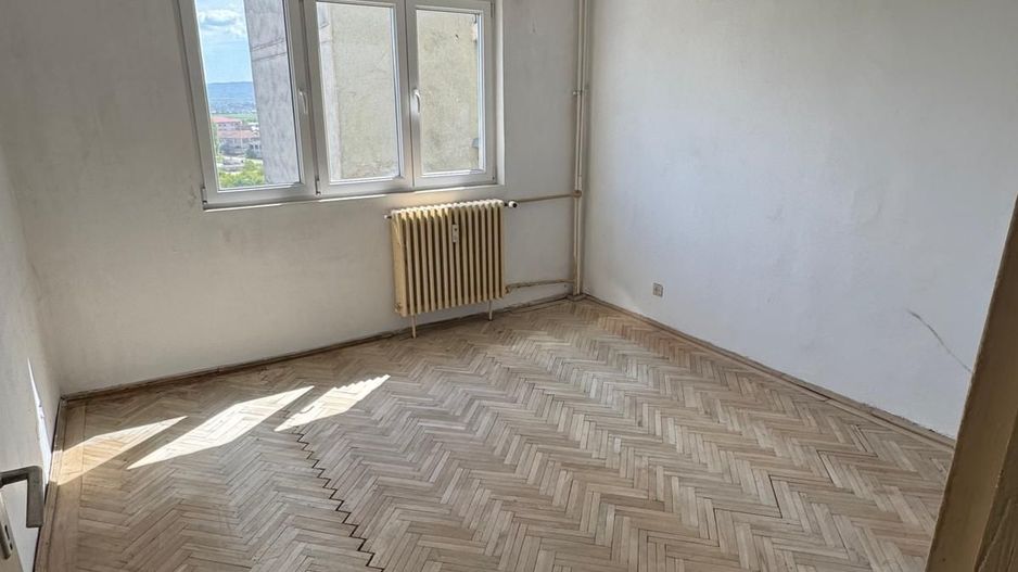 vand apartament 3 camere, zona Splai Mihai Viteazul , etaj superior - Poză 4