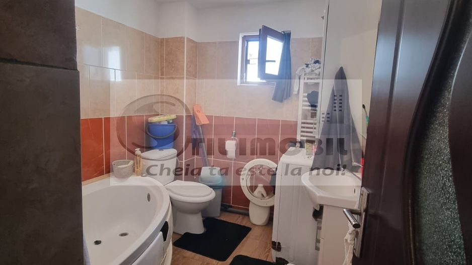 Apartament cu 2 camere,decomandat in Miroslava - 86900 euro ! - Poză 3