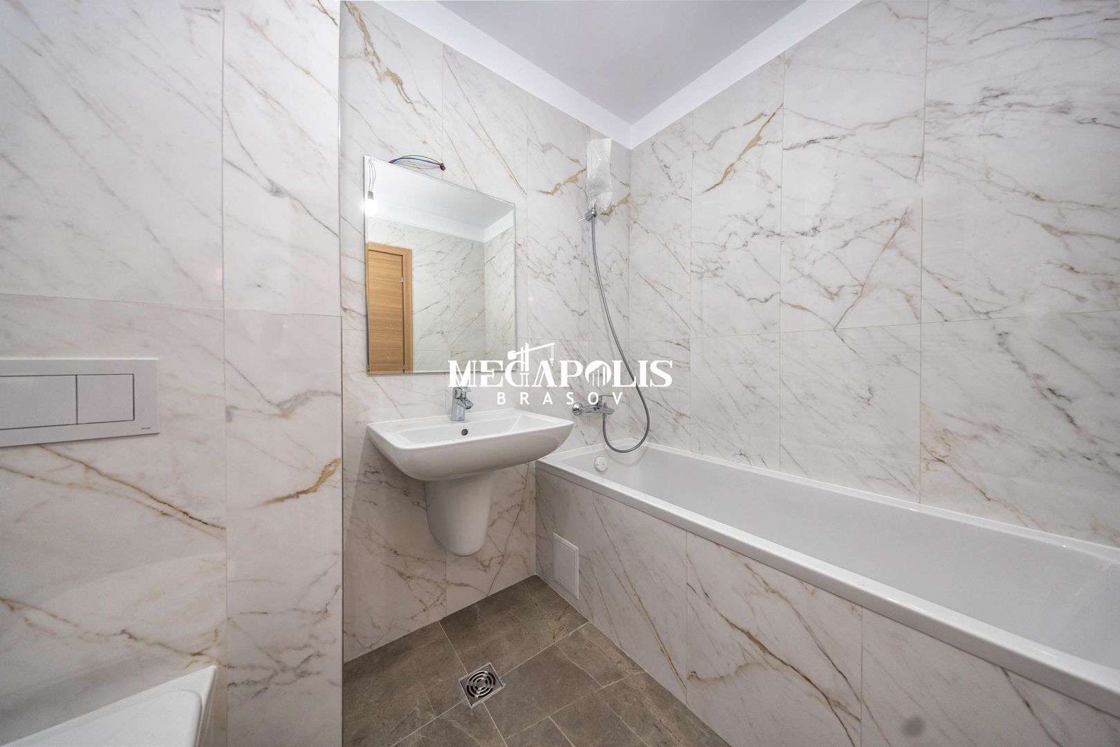 Apartamente 2 camere  Cartierul Tractorul  /  Mall Coresi - Poză 5