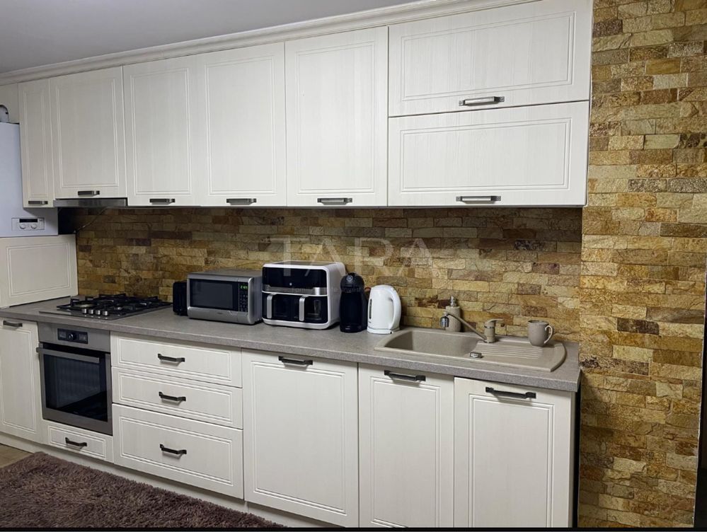 2 camere decomandate, finisaje moderne, Grigorescu – gata de mutare - Poză 1