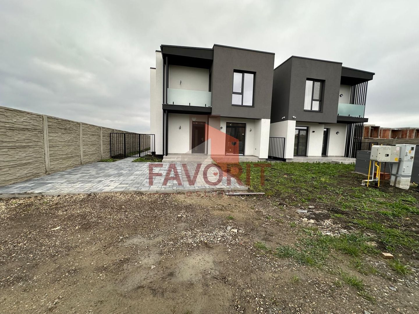 Duplex | Parter + Etaj | Toate utilitatile | Curte generoasa | - Poză 2