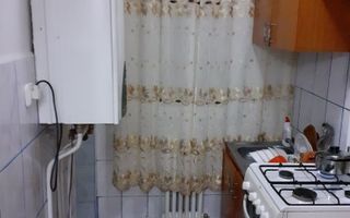 Apartament 2 camere, etaj 2, Hârlău - Vânzare - Poză 2