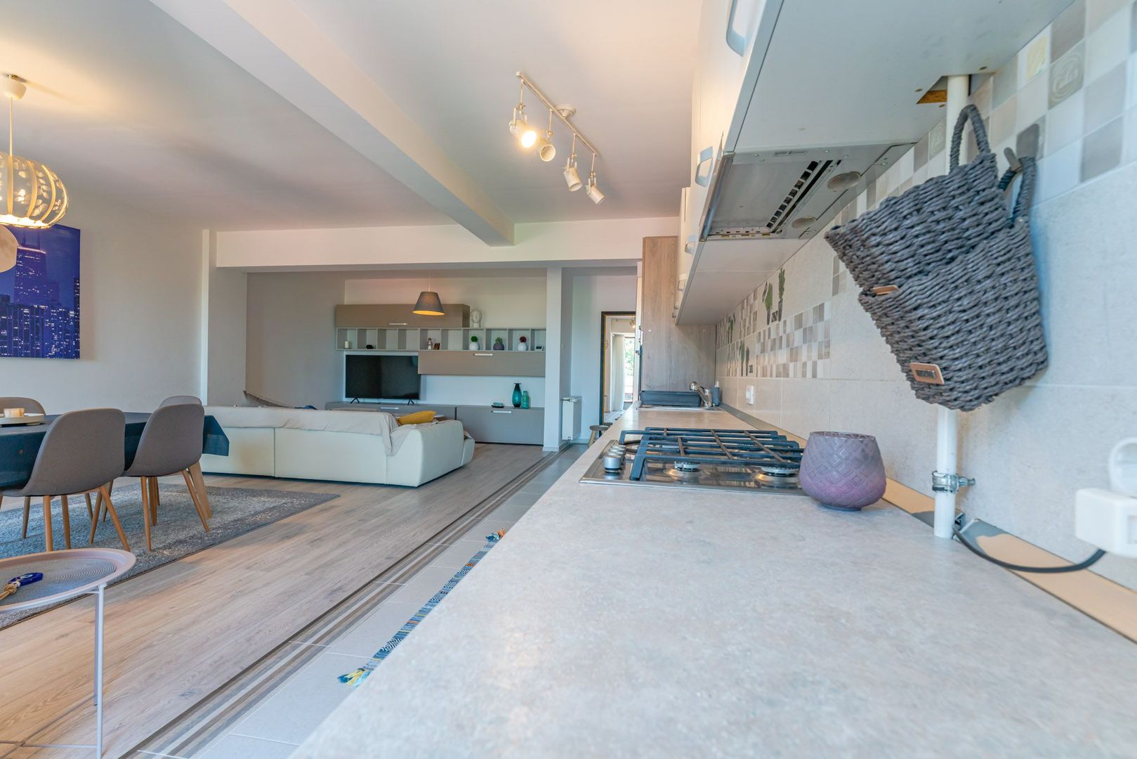 Apartament 114 mp Zona AFI | 2 Băi | Mobilat | Parcare interioară - Poză 3