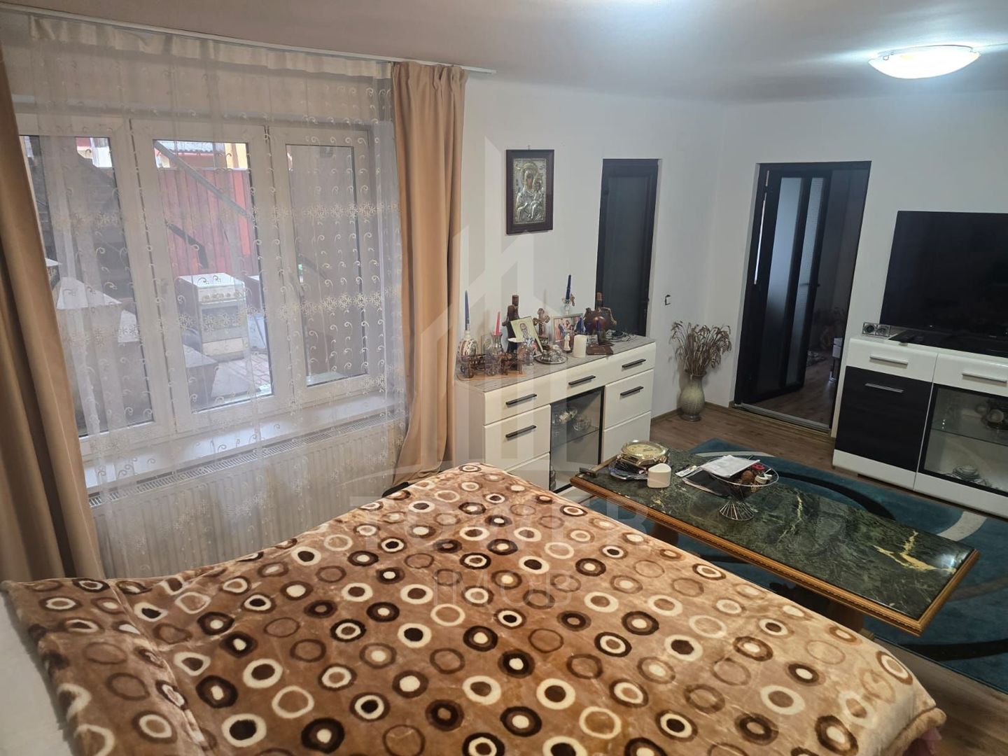 Apartament 2 camere gradina curte si garaj - Poză 9