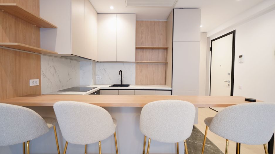 3 Camere + Parcare, Curte 75mp, One Lake Club - Poză 9