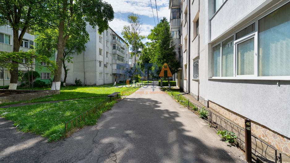 Apartament la etajul 1 - zonă superbă - Poză 1