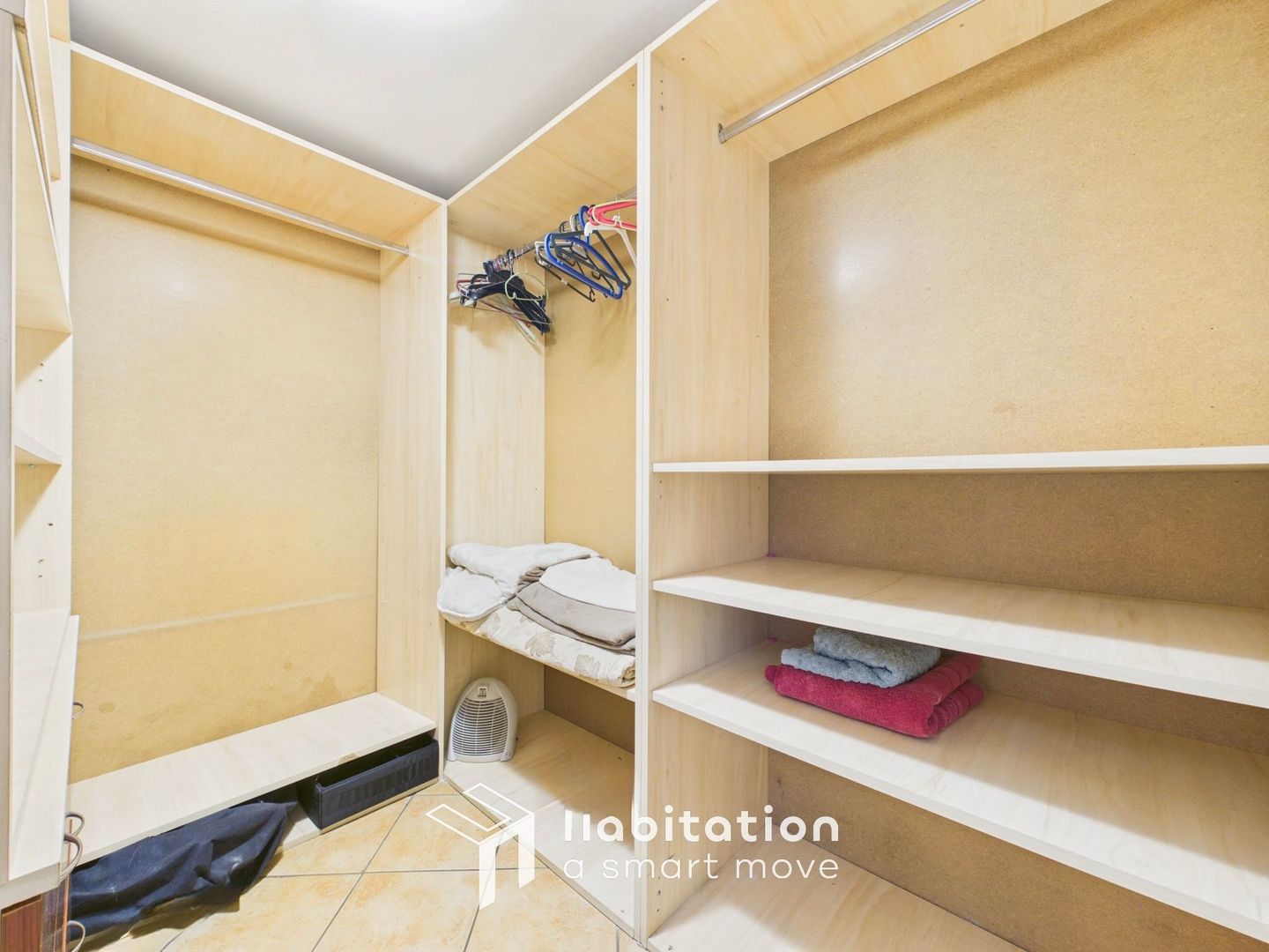 Apartament cu 2 camere, amenajat modern, etaj 1, zona Piața Libertății - Poză 3