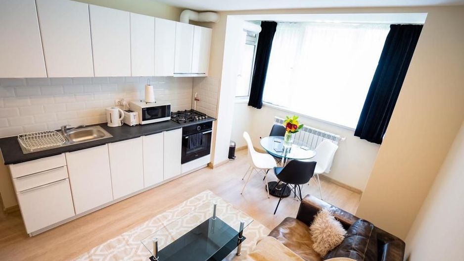 Apartament  cu 3 Camere de Vânzare| Suceava/Ultracentral | 100.000Euro - Poză 5