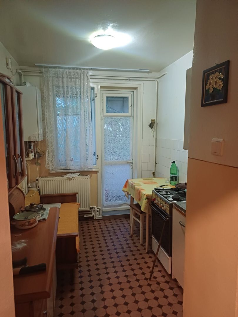 De vanzare apartament 2 camere, Ultracentral, 65.000 euro - Poză 2