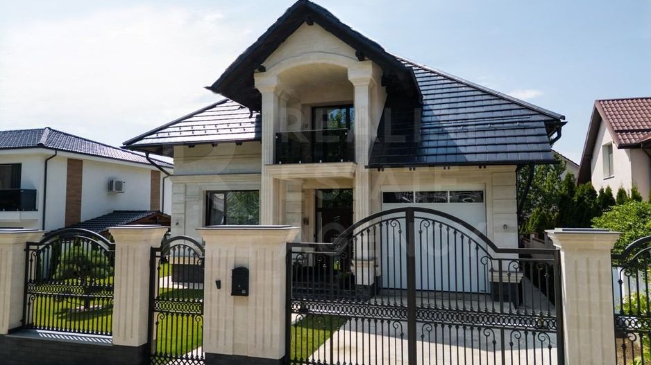 Vânzare, casă, 2 nivele, 3 camere, str. Ioan Botezatorul, Dumbrava. - Poză 2