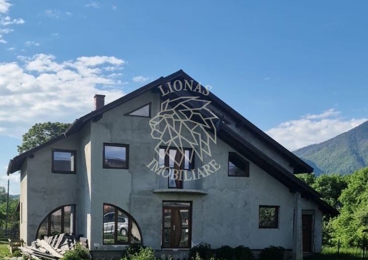 Casa 6 camere 220 mp-teren 973 mp-balcon-garaj-Prundu Bargaului - Poză 1