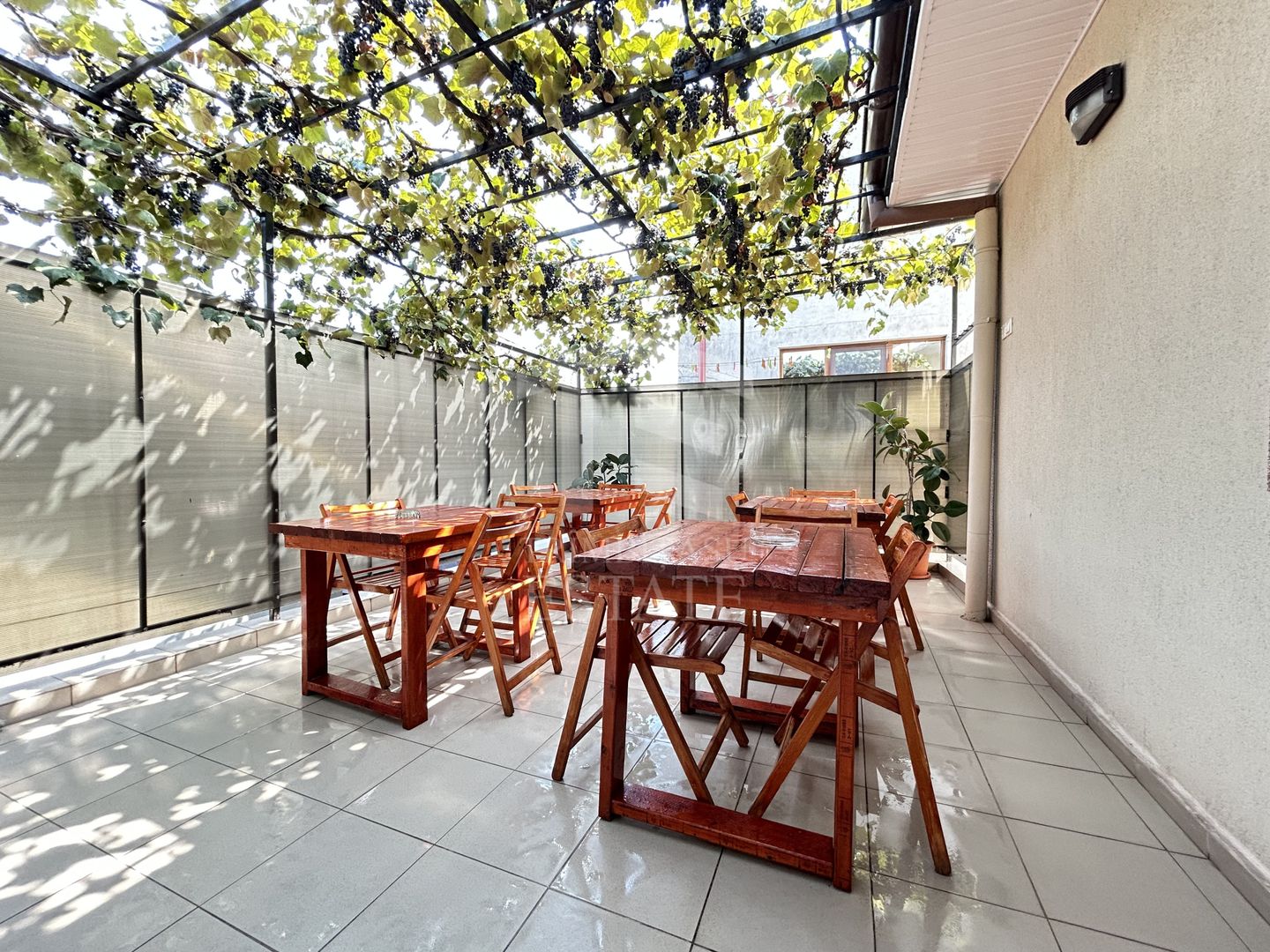 Afacere Turistică la Cheie | Pensiune 10 Camere | Eforie Nord - Poză 24