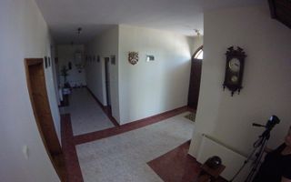 Casa individuala 6 camere  spatioase - zona Mehala - Poză 10