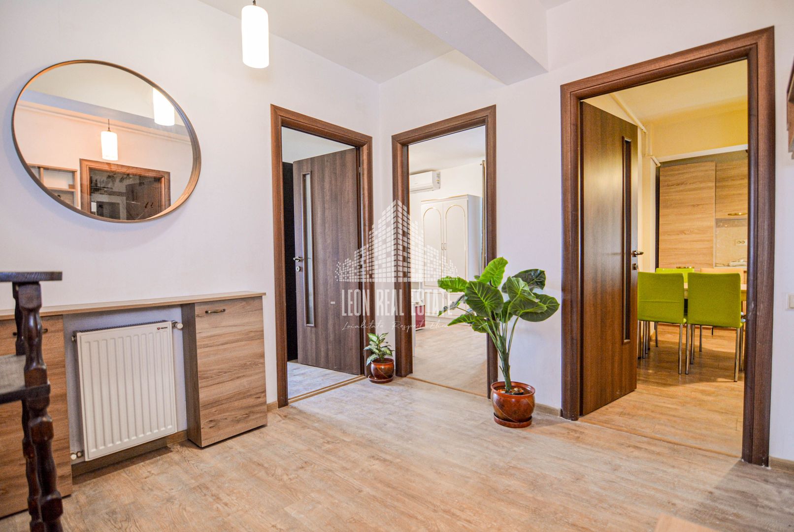 Apartament spatios 3 camere decomandate + 2 locuri de parcare in Baciu - Poză 6