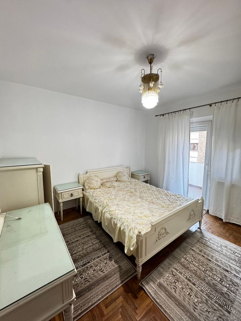 Apartament 3 camere de închiriat – Zona Decebal - Poză 3