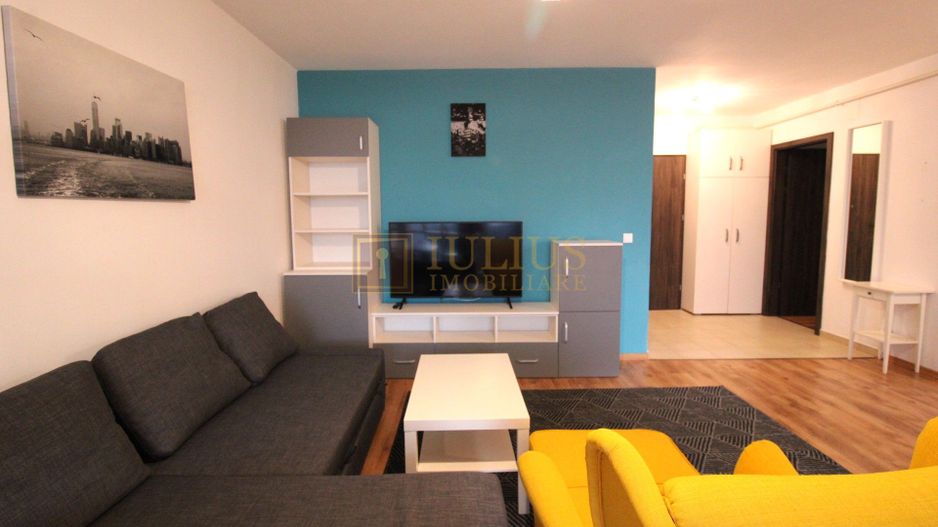 Complex Uranus, spatios, mobilat modern; boxa inclusa. - Poză 2