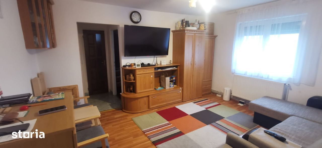 BRASADAS vinde ap 3 cam etaj 3/4 mobilat și utilat complet. - Poză 2