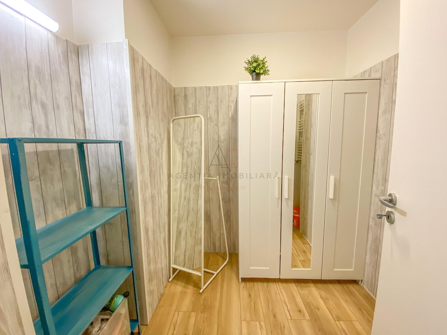 2 camere Crangasi I Comision 0 - Poză 14