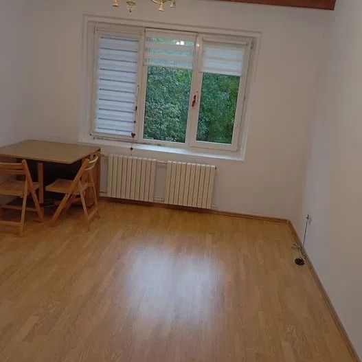 AP. 3 CAMERE MILITARI, BUCATARIE INCHISA, PARTIAL MOBILAT, CURAT - Poză 4