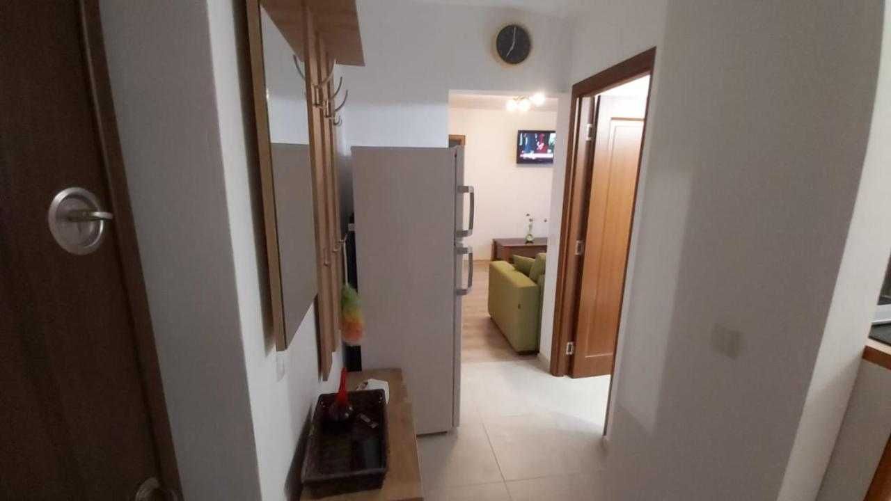 Apartament cu 2 camere din Micro 14 - Poză 1