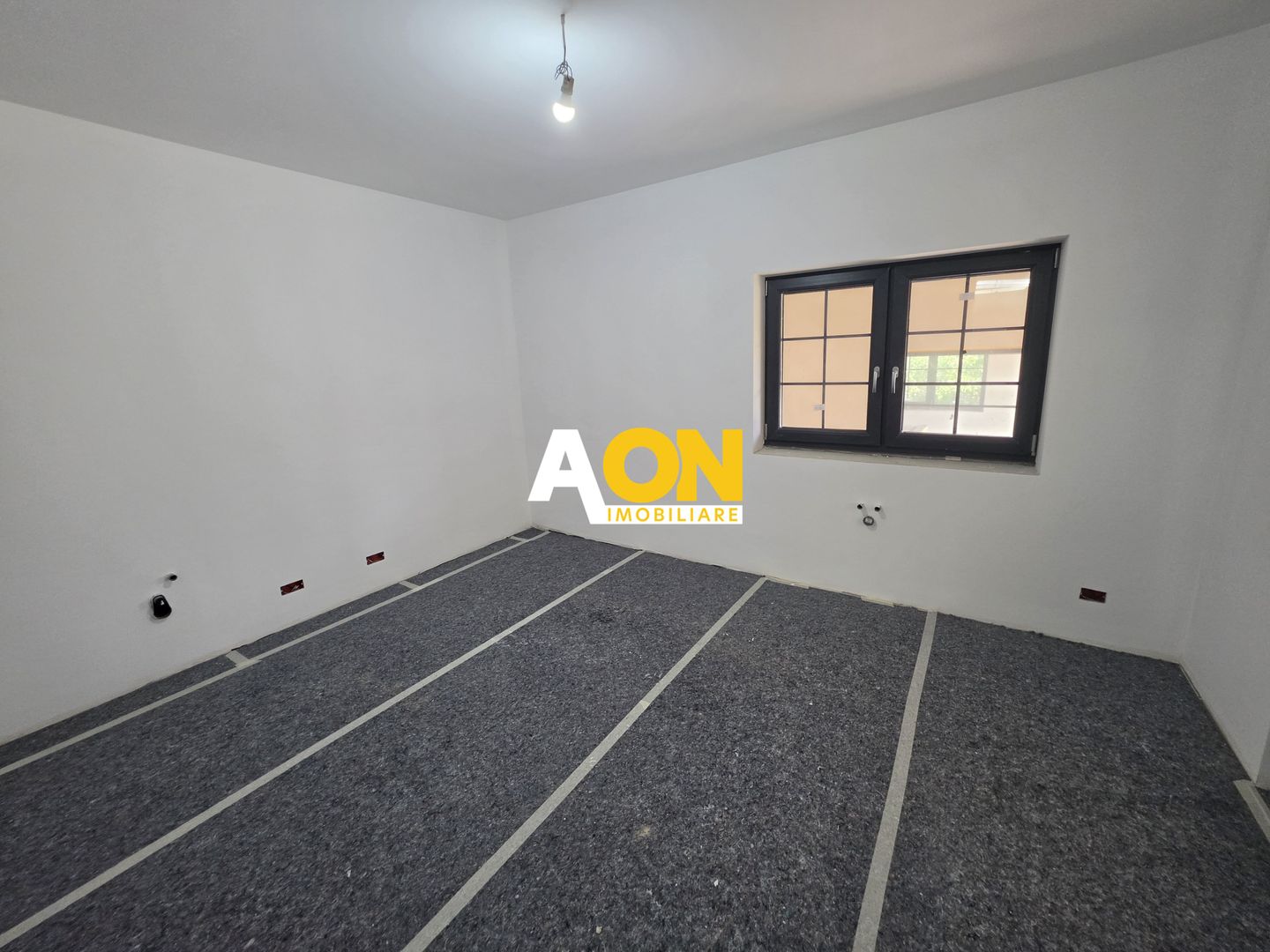 Casă nouă, impozantă,  6 camere, 1346 mp teren, Bărăbanț - Poză 15