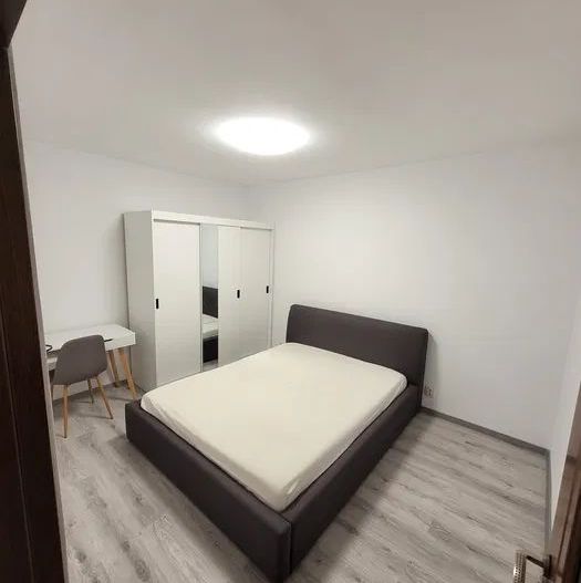 Apartament cu 2 camere | Decomandat | Centru | Renovat | Parcare - Poză 1