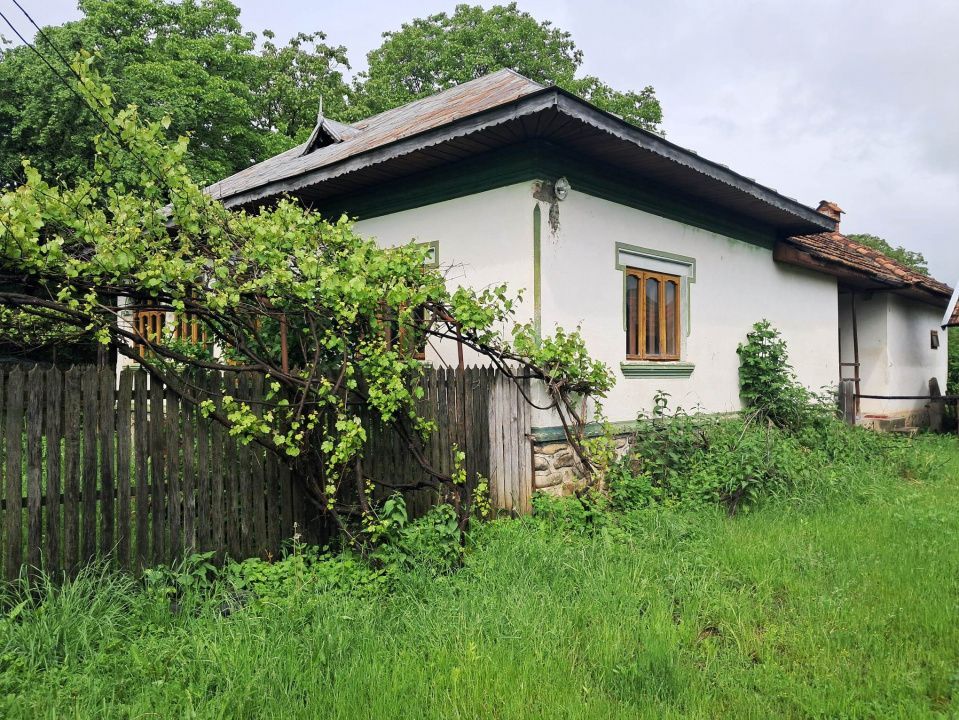 Casă și teren intravilan Polovragi - Poză 6