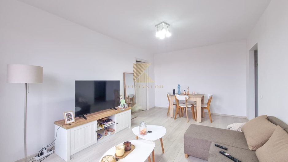 Apartament de 2 camere, semidecomandat, etaj 6/10, mobilat, Victoriei4 - Poză 1