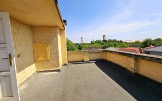 Casa situata in imediata apropiere a Cetatii - Poză 18