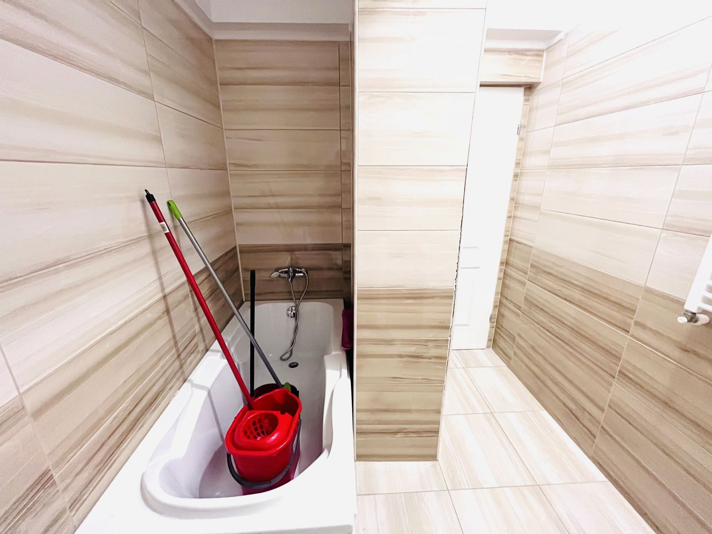 APARTAMENT 2 CAMERE DECOMANDAT BLOC NOU DEZROBIRII - Poză 6