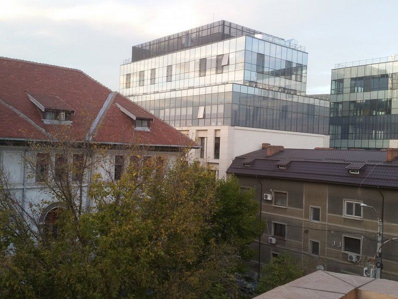 Apartament 3 camere in Romana, anexe, boxa - Poză 23