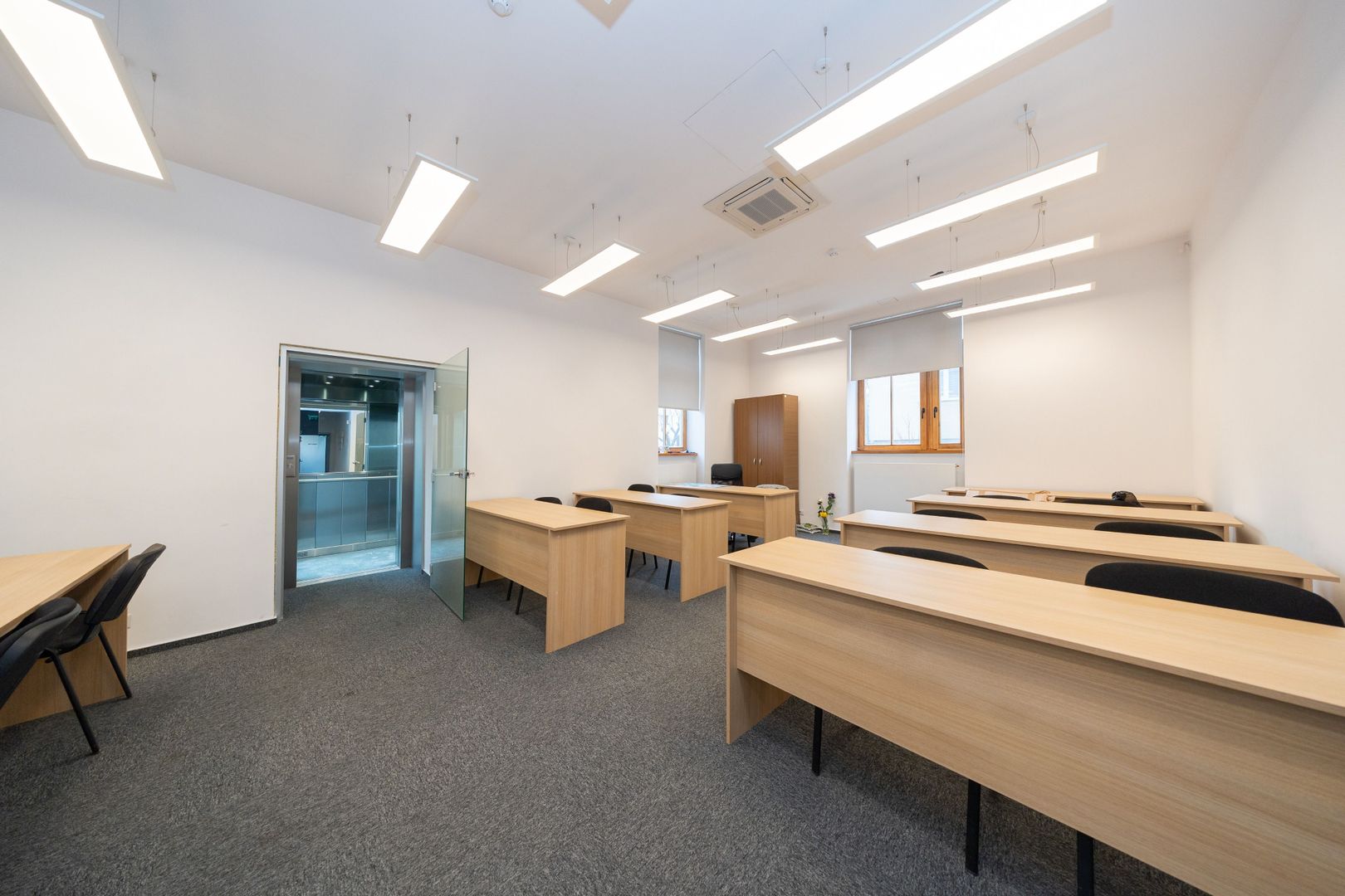 Clădire administrativă renovată integral – oportunitate investițională – Brașov - Poză 17