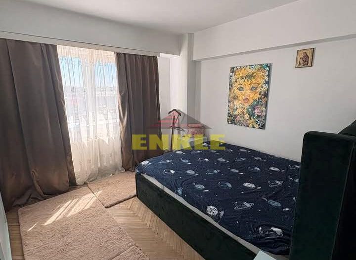 DE ÎNCHIRIAT – APARTAMENT 4 CAMERE, ZONA BAZAR - Poză 3
