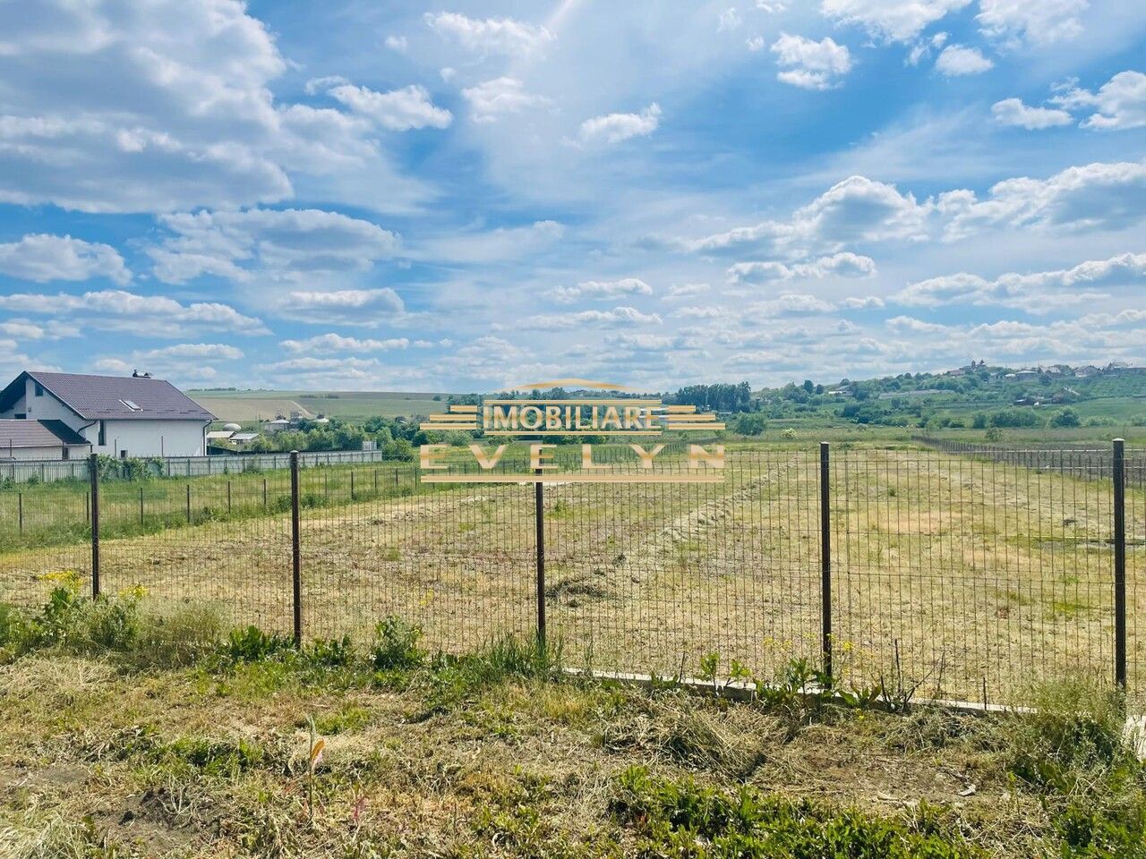 Teren intravilan de vânzare – Zona Peco Socar (Răchiti) - Poză 1
