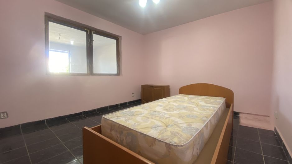 Vanzare apartament -3 camere la casă, etaj 1+pod+cota teren–Târgoviște - Poză 7
