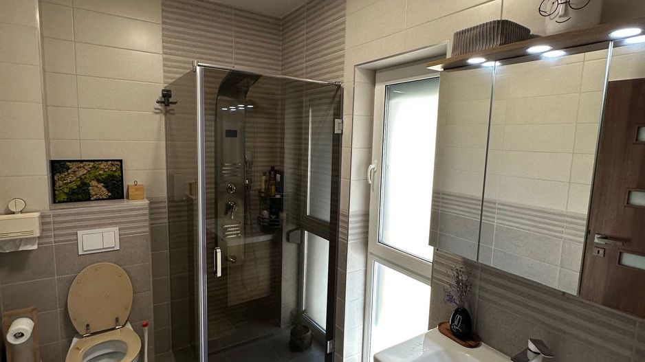 Duplex despărțit prin carpot - Poză 15